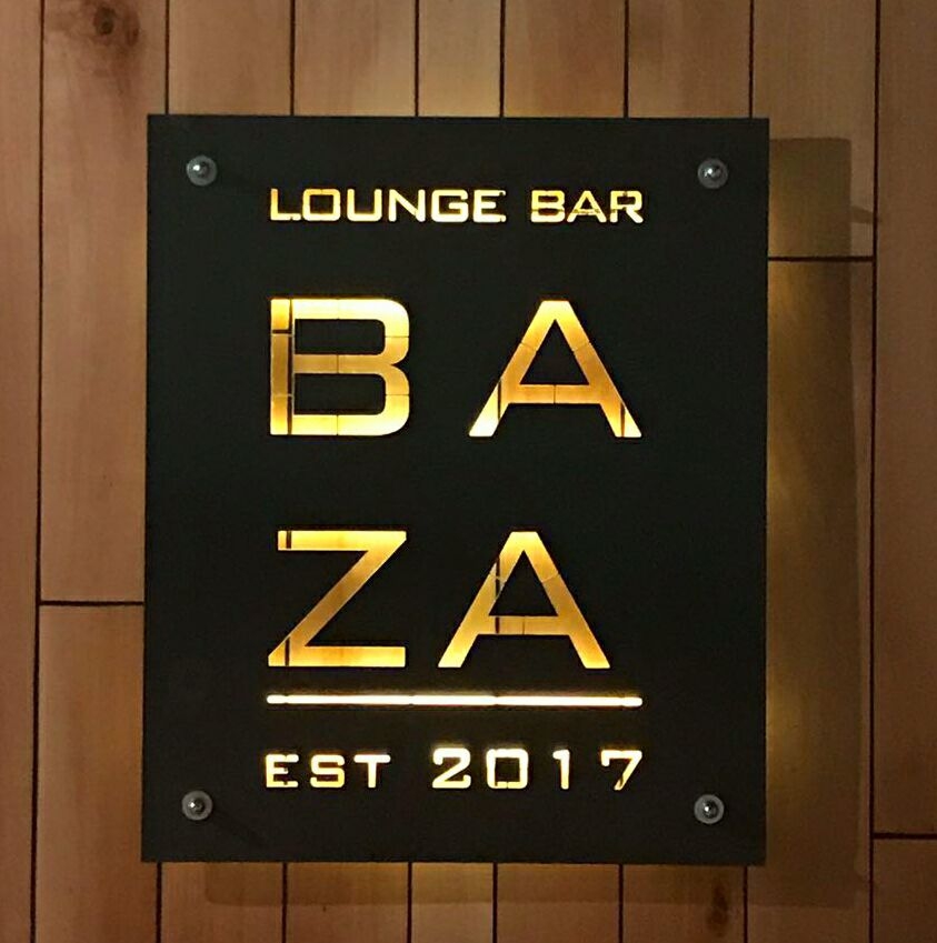 Longue Bar Baza